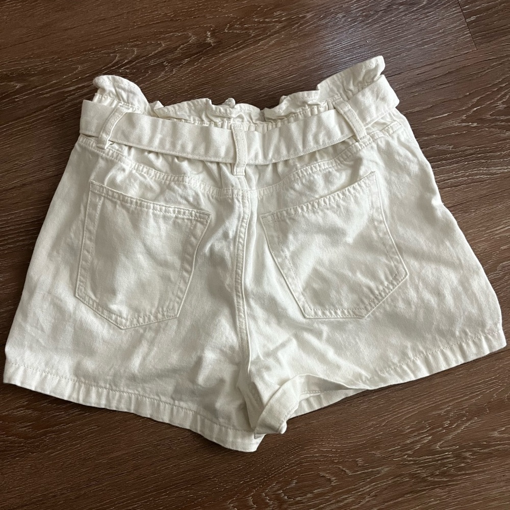OAK+FORT white shorts with tie belt - Picture 3 of 4
